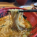 ずんどう屋 - 細麺にしっかり絡み　麺の硬さも食べ終わるまで　硬めが◎