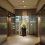 レストラン タテル ヨシノ - パークホテルの２階エレベーターホール。