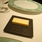 レストラン タテル ヨシノ - バター。
