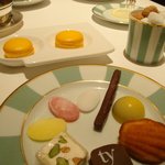 レストラン タテル ヨシノ - 小菓子。