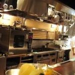 GIAGGIOLO GINZA - カウンター越しに見るキッチン