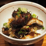 스미야키 우나후지 메에키점 - 간이 들어간 특상 히츠마부시(네 번째: 간 얹은 양념)