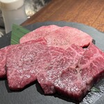 焼肉ホルモン はねいし - 