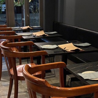 【2駅利用可能】お子様連れも大歓迎♪お洒落で落ち着いた店内