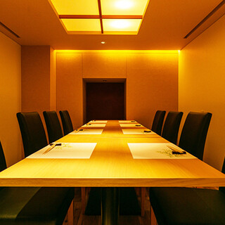 特別な日にぴったりな活蟹料理の名店