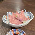 肉の頂 - 和牛の牛刺し。美味し。