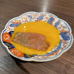 肉の頂 - 黒毛和牛プラチナロース。美味し。