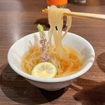 肉の頂 - 冷麺。美味し。