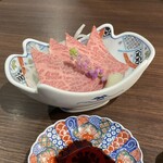 肉の頂 - 和牛の牛刺し。美味し。