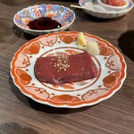 肉の頂 - 黒毛和牛新鮮レバー焼き。美味し。