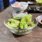 肉の頂 - サラダ。美味し。