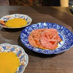 肉の頂 - 黒毛和牛プラチナロース。美味し。