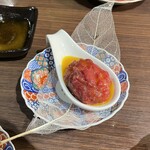 肉の頂 - 黒毛和牛ユッケ。美味し。