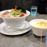 はらや TORI PAITAN RAMEN - 特製鶏白湯の大盛りとチーズごはん