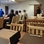 みかみ - テーブル席