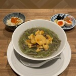 酒肴場 屯 - 【限定】冷やしらぁ麺 がごめ昆布水×陸奥湾産ホヤ×青森産じゅんさい、山菜みず〜ホヤバター飯付き〜¥1800