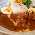 oji curry - チキンバターカレー辛口　ゆで卵トッピング