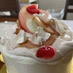 パティスリー リョーコ - 桃と神生クリームが抜群にうんまい