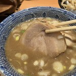 六厘舎 東京駅東京ラーメンストリート - チャーシュー