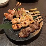 本格水炊きと博多もつ鍋 地鶏と九州料理 居酒屋 鳥邸 - 