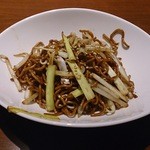 喜臨軒 - 焼そば。麺がぷりぷりでとても美味