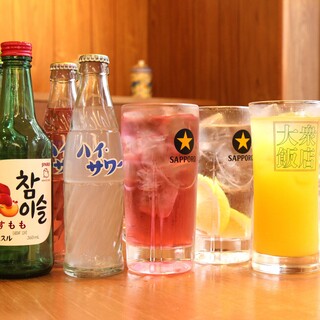 充実したドリンク内容にオリジナルのサワーもご用意！