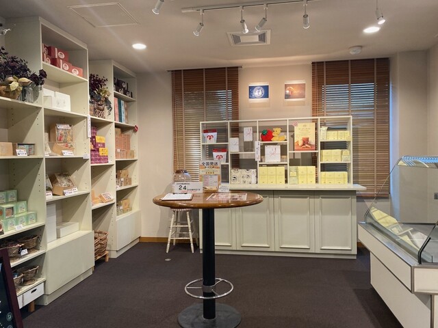 Hakodate Yogashi Snaffles Takaoka Ten photo 4