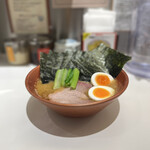 家系ラーメン 革新家 TOKYO - のり玉ラーメン