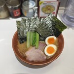 家系ラーメン 革新家 TOKYO - のり玉ラーメン