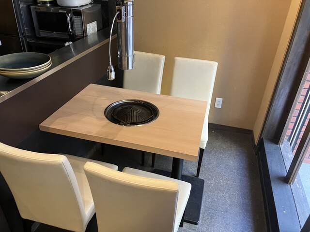 本格お店で使う焼肉テーブル　引き取り限定 座席 : 【閉店】羊の宴 - 伏見/焼肉 | 食べログ