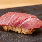 未十 - 料理写真:熟成鮪寿司