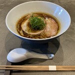 麺屋 しん道 - 醤油らぁ麺ハーフ(780円)