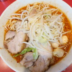 ラーメン二郎 - ラーメン半分＋ＳＫうずら