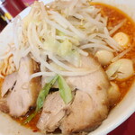 ラーメン二郎 - ラーメン半分＋ＳＫうずら