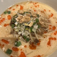 正宗広東私房菜サワダ 梅田エスト店 - 担々麺
