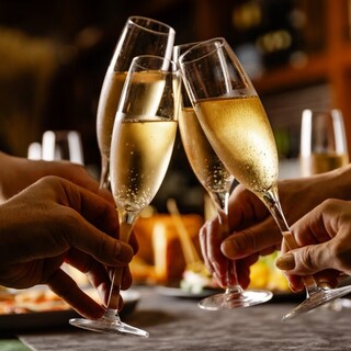 泡＆生ビール含む2時間飲み放題!!モクテルも充実♪