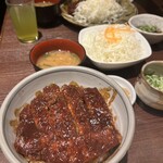 名古屋名物 みそかつ 矢場とん - 