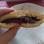 うさぎや - どら焼き 断面