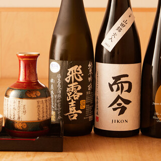 季節ごとに変わる地酒と豊富な肴をご用意。居酒屋利用にも◎