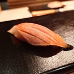 すし 良月 - 鮪のサク漬け