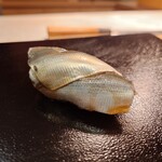 すし 良月 - シンコ(舞阪):出世魚 シンコ→コハダ→ナカズミ→コノシロ