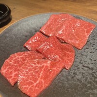 和牛とタン 焼肉 とみ 新橋本店 - 