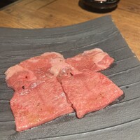 和牛とタン 焼肉 とみ 新橋本店 - 