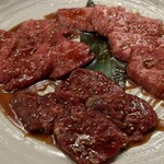 炭火焼肉酒家 びっくりや - 