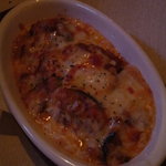 酒菜キッチン ぽかんと - ナスのメキシカンミートチーズ焼