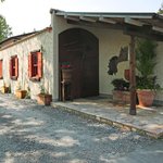 Auberge de Primavera - 店から徒歩3分のところにある7000本以上を収蔵するワインカーブ