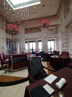 RISTORANTE OZIO - 内観
