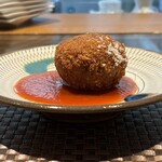 イワナガ食堂 - 肉汁が溢れまくるメンチカツ