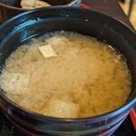 かず家 - ちゃんとダシを引いたみそ汁。基本をキチンと徹底されているおいしさを感じます。