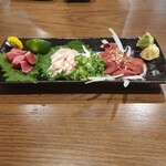 焼鳥濔風 天理駅前店 - 鶏の刺身盛り合わせ